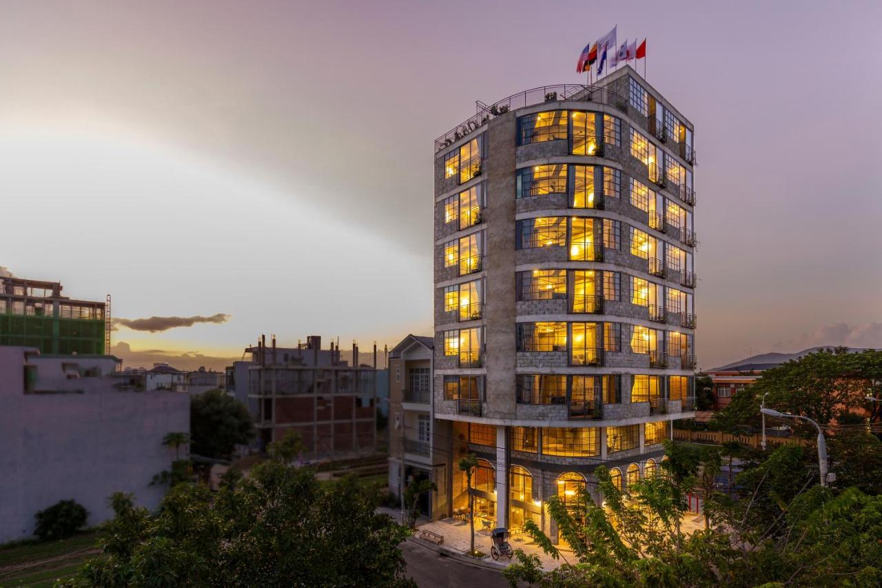 Bridges Danang Boutique Hotel Buitenkant foto